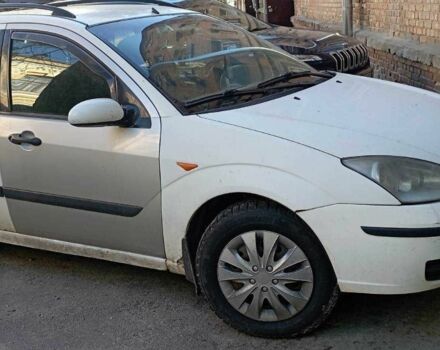 Белый Форд Фокус, объемом двигателя 1.6 л и пробегом 300 тыс. км за 2800 $, фото 1 на Automoto.ua