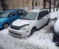 Белый Форд Фокус, объемом двигателя 2 л и пробегом 300 тыс. км за 2400 $, фото 7 на Automoto.ua