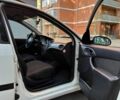 Білий Форд Фокус, об'ємом двигуна 1.6 л та пробігом 220 тис. км за 3500 $, фото 11 на Automoto.ua
