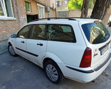 Белый Форд Фокус, объемом двигателя 1.6 л и пробегом 300 тыс. км за 2800 $, фото 5 на Automoto.ua