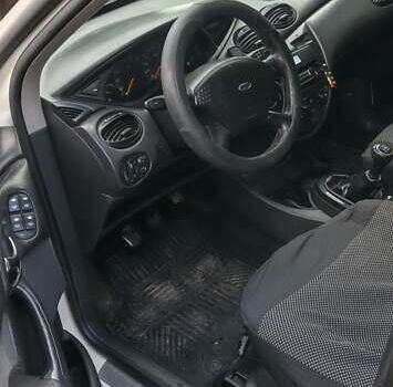 Белый Форд Фокус, объемом двигателя 1.8 л и пробегом 300 тыс. км за 3200 $, фото 3 на Automoto.ua