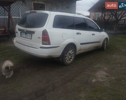 Белый Форд Фокус, объемом двигателя 1.75 л и пробегом 400 тыс. км за 3000 $, фото 2 на Automoto.ua