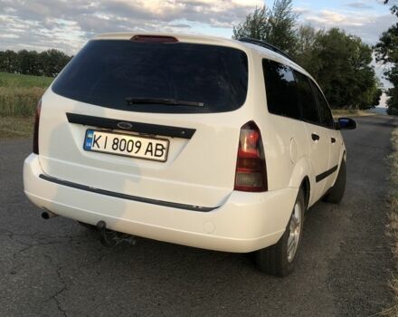 Білий Форд Фокус, об'ємом двигуна 1.6 л та пробігом 269 тис. км за 3000 $, фото 3 на Automoto.ua