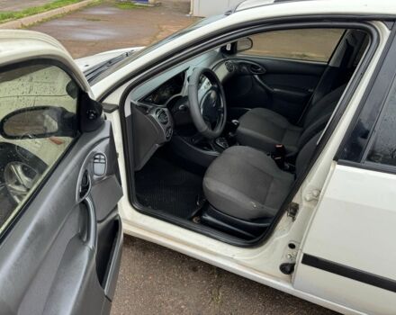 Білий Форд Фокус, об'ємом двигуна 1.8 л та пробігом 280 тис. км за 2600 $, фото 10 на Automoto.ua