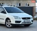 Белый Форд Фокус, объемом двигателя 1.6 л и пробегом 256 тыс. км за 3500 $, фото 1 на Automoto.ua