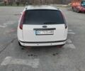Белый Форд Фокус, объемом двигателя 2 л и пробегом 367 тыс. км за 4500 $, фото 2 на Automoto.ua