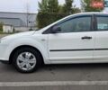 Білий Форд Фокус, об'ємом двигуна 1.6 л та пробігом 295 тис. км за 4000 $, фото 7 на Automoto.ua