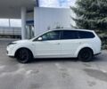 Белый Форд Фокус, объемом двигателя 1.6 л и пробегом 250 тыс. км за 4450 $, фото 1 на Automoto.ua
