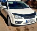 Белый Форд Фокус, объемом двигателя 1.6 л и пробегом 215 тыс. км за 5000 $, фото 1 на Automoto.ua
