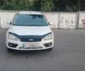 Белый Форд Фокус, объемом двигателя 1.6 л и пробегом 337 тыс. км за 4200 $, фото 1 на Automoto.ua
