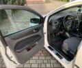 Білий Форд Фокус, об'ємом двигуна 1.6 л та пробігом 280 тис. км за 3600 $, фото 7 на Automoto.ua