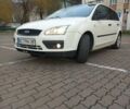 Білий Форд Фокус, об'ємом двигуна 1.56 л та пробігом 275 тис. км за 4600 $, фото 4 на Automoto.ua