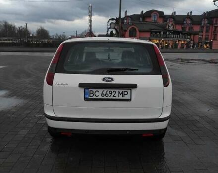 Белый Форд Фокус, объемом двигателя 1.6 л и пробегом 281 тыс. км за 4200 $, фото 5 на Automoto.ua