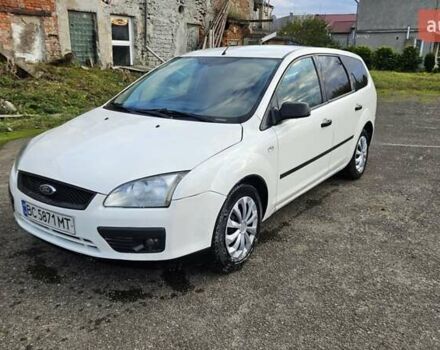 Белый Форд Фокус, объемом двигателя 1.6 л и пробегом 295 тыс. км за 3300 $, фото 2 на Automoto.ua