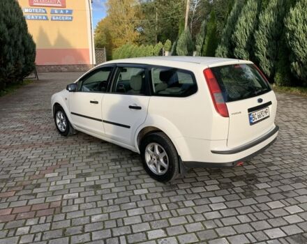 Білий Форд Фокус, об'ємом двигуна 1.6 л та пробігом 280 тис. км за 3600 $, фото 2 на Automoto.ua