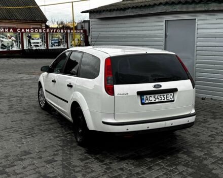 Белый Форд Фокус, объемом двигателя 1.6 л и пробегом 287 тыс. км за 4500 $, фото 1 на Automoto.ua