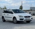 Белый Форд Фокус, объемом двигателя 1.6 л и пробегом 300 тыс. км за 2999 $, фото 1 на Automoto.ua