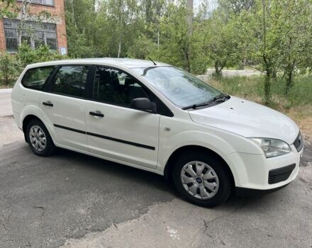 Белый Форд Фокус, объемом двигателя 1.6 л и пробегом 278 тыс. км за 4000 $, фото 3 на Automoto.ua