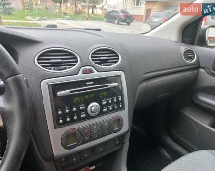 Білий Форд Фокус, об'ємом двигуна 1.56 л та пробігом 275 тис. км за 4600 $, фото 19 на Automoto.ua