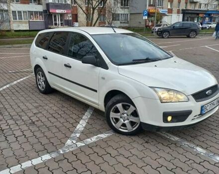 Білий Форд Фокус, об'ємом двигуна 1.56 л та пробігом 275 тис. км за 4600 $, фото 2 на Automoto.ua