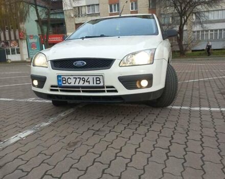 Білий Форд Фокус, об'ємом двигуна 1.56 л та пробігом 275 тис. км за 4600 $, фото 15 на Automoto.ua