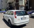 Белый Форд Фокус, объемом двигателя 1.6 л и пробегом 380 тыс. км за 3399 $, фото 2 на Automoto.ua