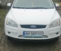 Белый Форд Фокус, объемом двигателя 1.39 л и пробегом 271 тыс. км за 5000 $, фото 1 на Automoto.ua
