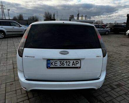 Белый Форд Фокус, объемом двигателя 2 л и пробегом 250 тыс. км за 5700 $, фото 5 на Automoto.ua