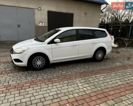 Белый Форд Фокус, объемом двигателя 1.8 л и пробегом 245 тыс. км за 4800 $, фото 13 на Automoto.ua
