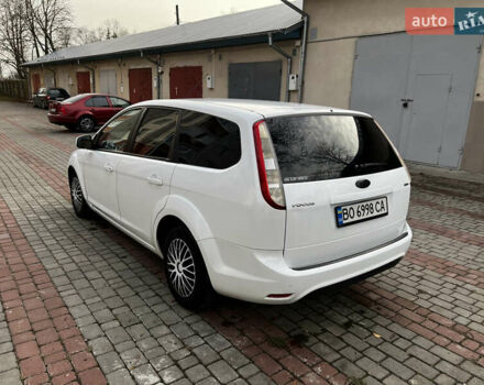 Белый Форд Фокус, объемом двигателя 1.8 л и пробегом 245 тыс. км за 4800 $, фото 10 на Automoto.ua
