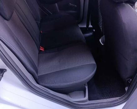 Белый Форд Фокус, объемом двигателя 1.6 л и пробегом 250 тыс. км за 5000 $, фото 1 на Automoto.ua