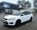 Белый Форд Фокус, объемом двигателя 1.6 л и пробегом 372 тыс. км за 5000 $, фото 2 на Automoto.ua
