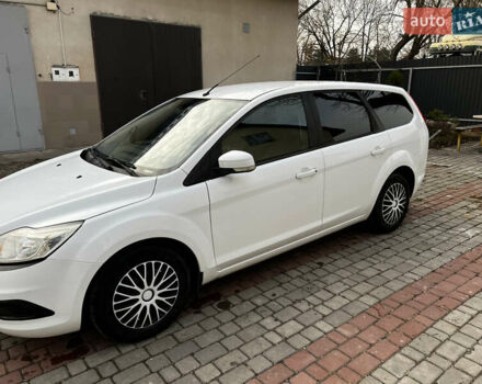 Белый Форд Фокус, объемом двигателя 1.8 л и пробегом 245 тыс. км за 4800 $, фото 12 на Automoto.ua