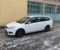 Білий Форд Фокус, об'ємом двигуна 2 л та пробігом 250 тис. км за 5699 $, фото 3 на Automoto.ua