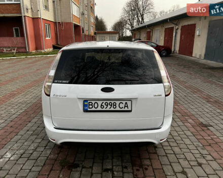 Белый Форд Фокус, объемом двигателя 1.8 л и пробегом 245 тыс. км за 4800 $, фото 9 на Automoto.ua