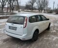 Белый Форд Фокус, объемом двигателя 2 л и пробегом 256 тыс. км за 5700 $, фото 1 на Automoto.ua