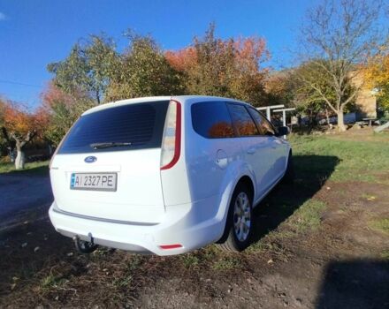 Белый Форд Фокус, объемом двигателя 1.6 л и пробегом 193 тыс. км за 5600 $, фото 3 на Automoto.ua