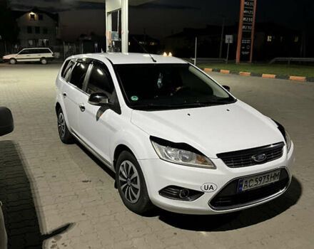 Белый Форд Фокус, объемом двигателя 1.6 л и пробегом 266 тыс. км за 6200 $, фото 4 на Automoto.ua