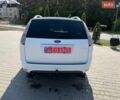 Белый Форд Фокус, объемом двигателя 1.6 л и пробегом 206 тыс. км за 4800 $, фото 3 на Automoto.ua