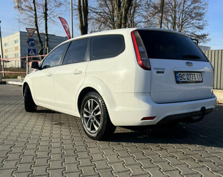 Білий Форд Фокус, об'ємом двигуна 1.6 л та пробігом 229 тис. км за 5600 $, фото 3 на Automoto.ua