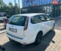 Белый Форд Фокус, объемом двигателя 1.56 л и пробегом 221 тыс. км за 3800 $, фото 4 на Automoto.ua