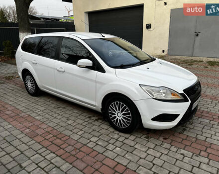 Белый Форд Фокус, объемом двигателя 1.8 л и пробегом 245 тыс. км за 4800 $, фото 5 на Automoto.ua
