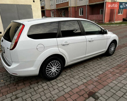 Белый Форд Фокус, объемом двигателя 1.8 л и пробегом 245 тыс. км за 4800 $, фото 7 на Automoto.ua