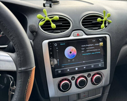 Белый Форд Фокус, объемом двигателя 1.6 л и пробегом 266 тыс. км за 6200 $, фото 8 на Automoto.ua