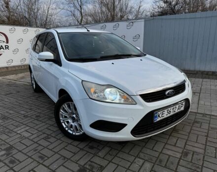 Белый Форд Фокус, объемом двигателя 2 л и пробегом 250 тыс. км за 5700 $, фото 1 на Automoto.ua