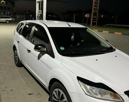 Белый Форд Фокус, объемом двигателя 1.6 л и пробегом 266 тыс. км за 6200 $, фото 5 на Automoto.ua