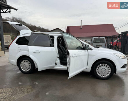 Белый Форд Фокус, объемом двигателя 1.8 л и пробегом 205 тыс. км за 5700 $, фото 25 на Automoto.ua