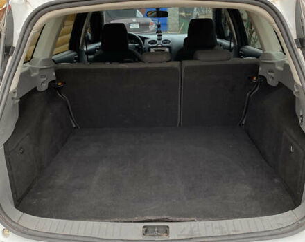 Білий Форд Фокус, об'ємом двигуна 1.6 л та пробігом 235 тис. км за 6100 $, фото 17 на Automoto.ua