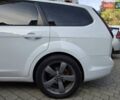 Белый Форд Фокус, объемом двигателя 1.6 л и пробегом 290 тыс. км за 5600 $, фото 4 на Automoto.ua