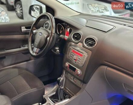 Білий Форд Фокус, об'ємом двигуна 1.6 л та пробігом 198 тис. км за 6999 $, фото 17 на Automoto.ua